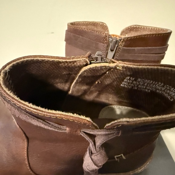 NIB  boc by Born Boots; Big on Comfort; Brown leather & man made; Sz 8 M - Picture 12 of 15